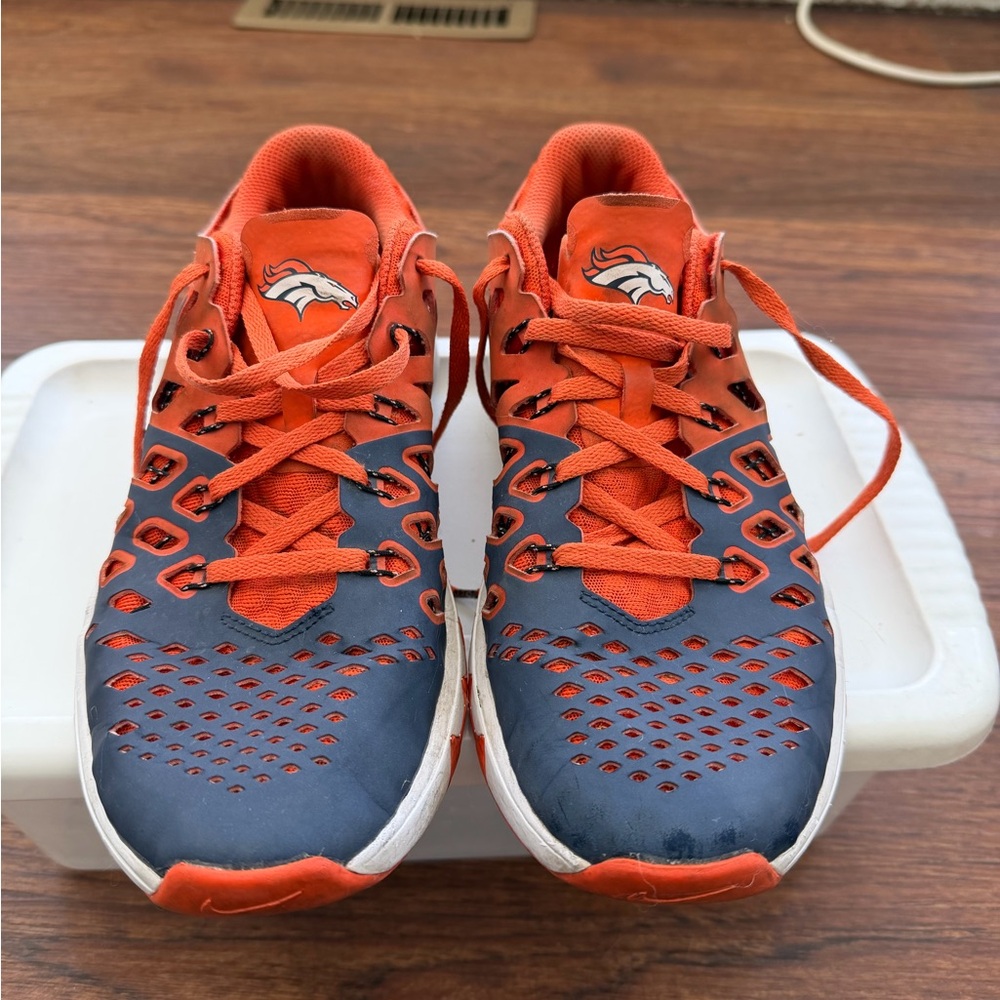 Nike Denver Broncos Orange Navy Training Shoes Men’s Size 7